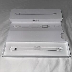 Apple Pencil First Generation 1st Gen in Box with Extra Tip & Lightening Adapter